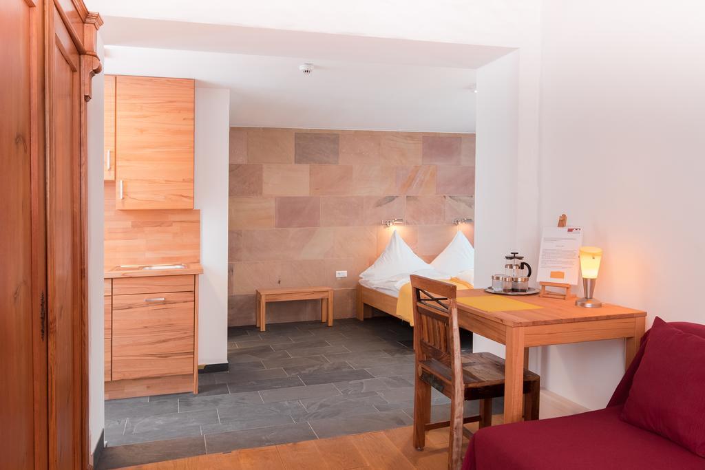 Bio Hotel Kunstquartier Stein bei Nurnberg Buitenkant foto